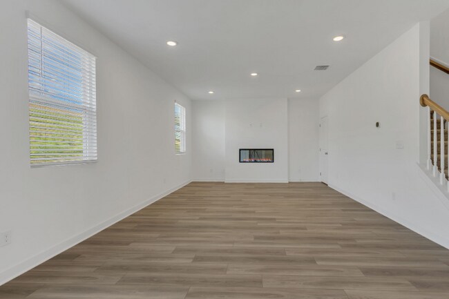 Building Photo - 172 Millbrook Dr