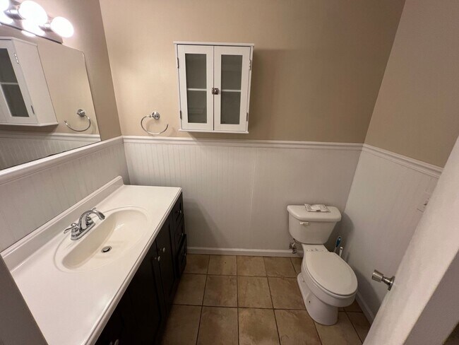 Building Photo - Old Hickory / Nolensville Rd 3bed 2.5 bath