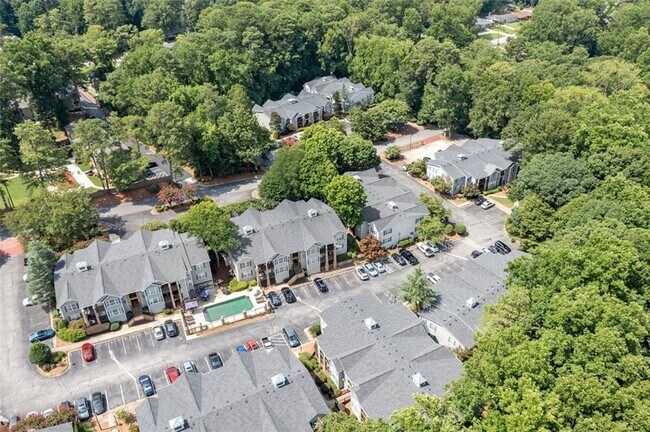 Building Photo - 304 Madison Ct