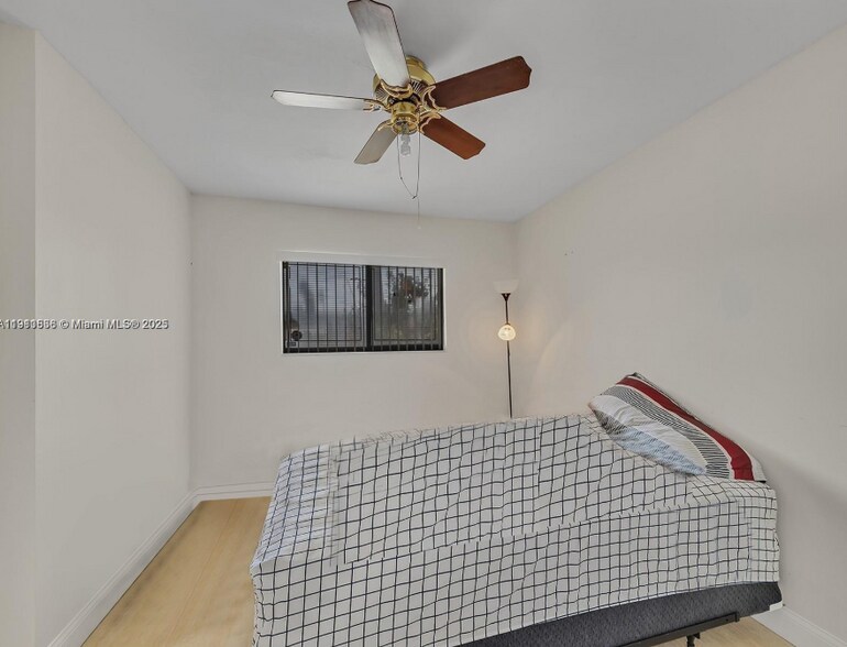 Building Photo - 2701 SW 58th Mnr