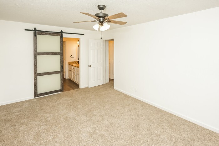 Building Photo - 515 Candlewick Ct