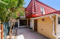 Building Photo - 10907 Meadow Lark Cove Dr