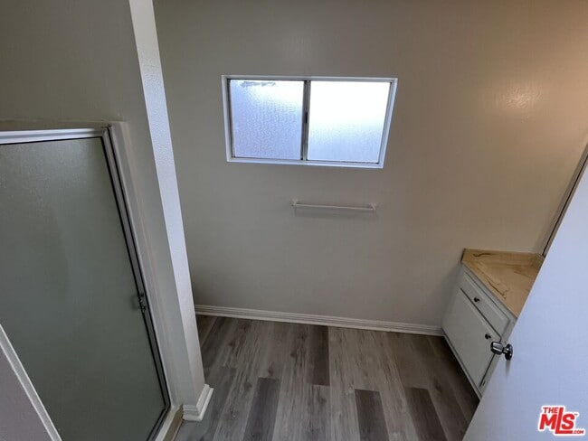 Building Photo - 4547 166th St