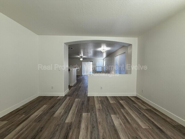 Building Photo - 2809 N 107th Dr