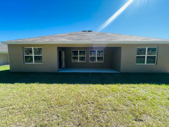 Building Photo - 176 Hickory Crse Trl