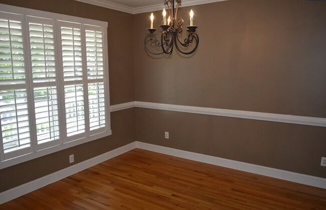 Building Photo - 130 Adam Ridge Ln