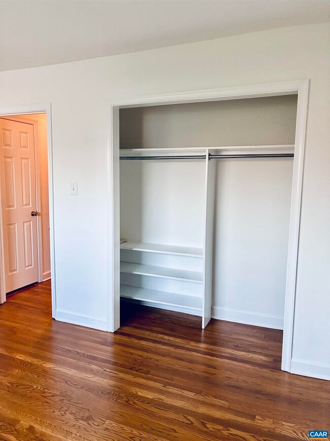 Building Photo - 210 Saponi Ln