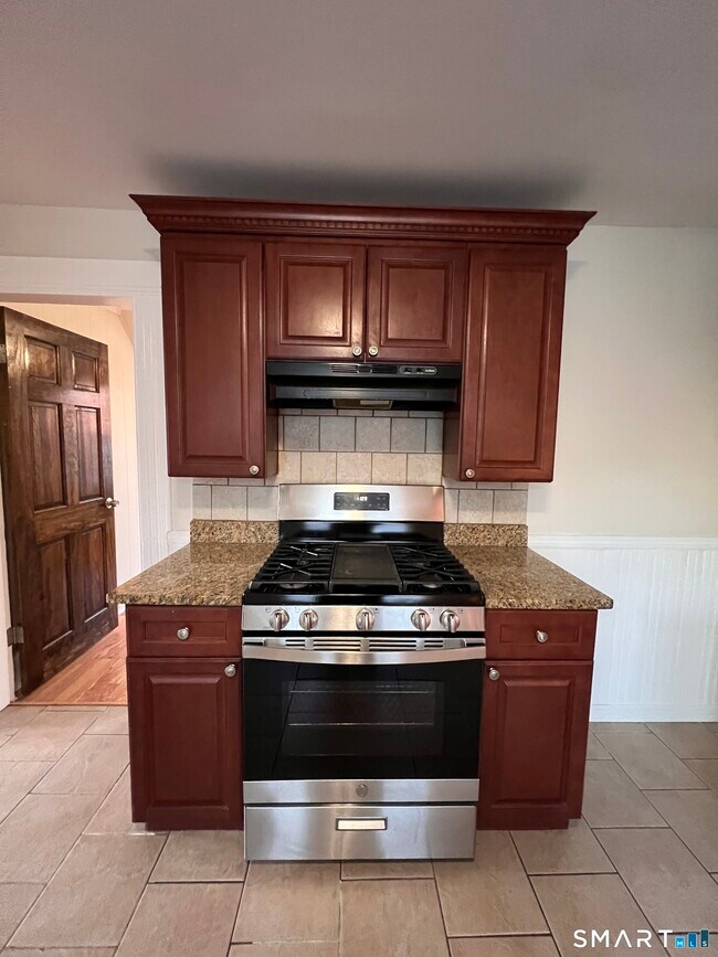 Building Photo - 128 Prince St