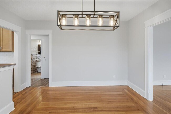 Building Photo - 67 Fred St