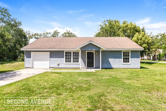 Building Photo - 5701 Carver Cir