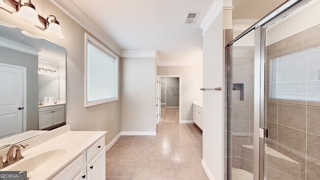 Building Photo - 2455 Westlington Cir