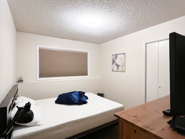 Building Photo - 3607 Rhone Cir