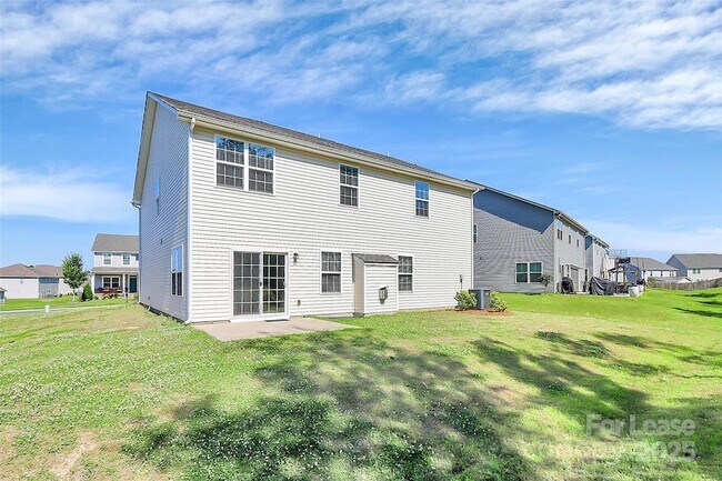 Building Photo - 2018 Sewall Ave SW