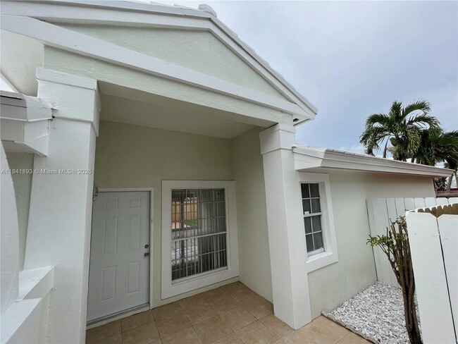 Primary Photo - 11341 SW 63rd Terrace