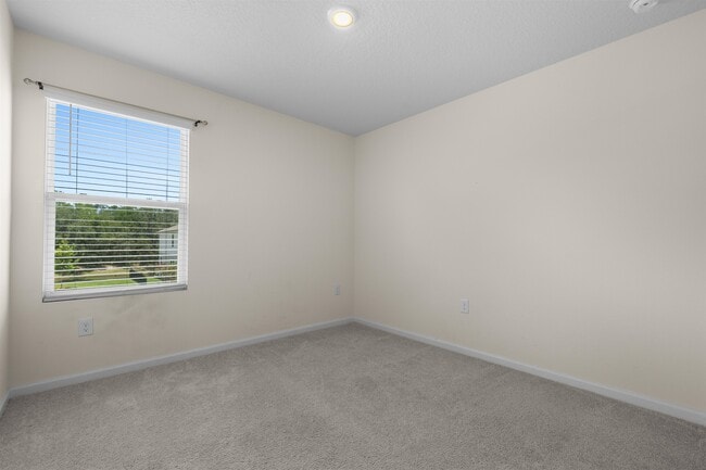 Building Photo - 167 Whispering Brk Dr