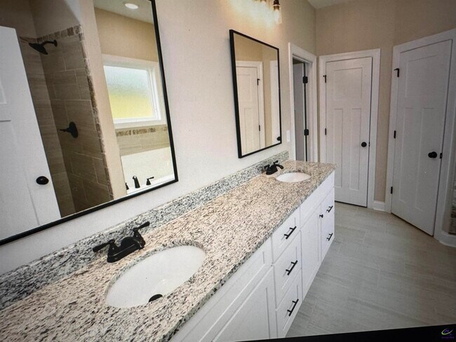 Building Photo - 104 Sutter Butte PL