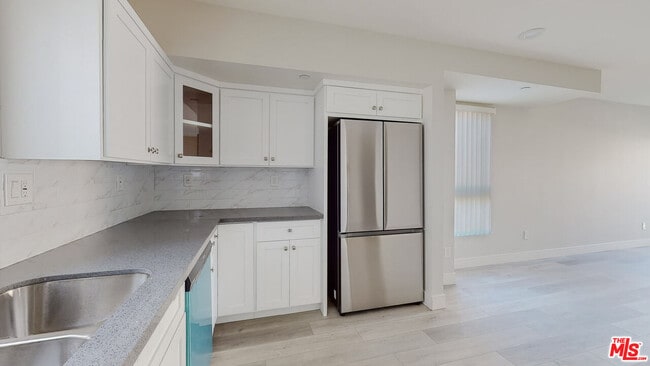 Building Photo - 307 Rosemont Ave