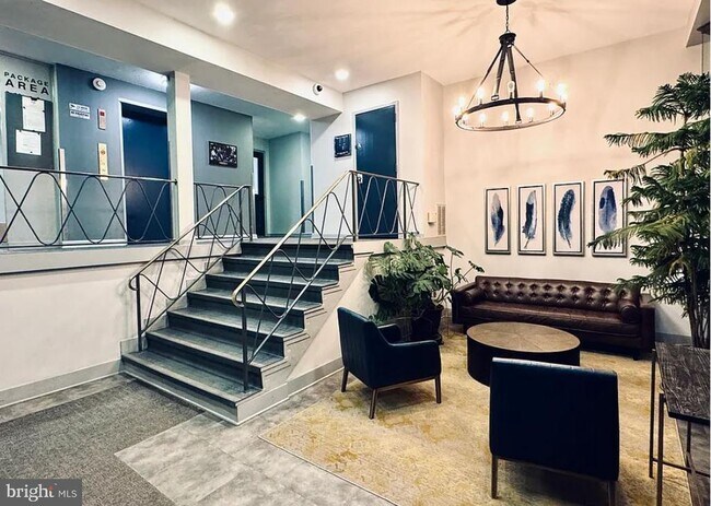 Building Photo - 4114 Davis Pl NW