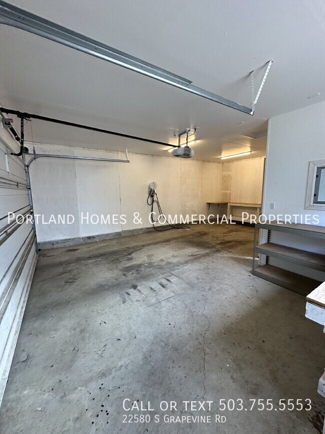 Building Photo - 22580 S Grapevine Rd