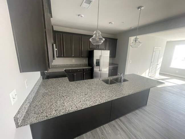 Building Photo - 2707 Acadia Dr