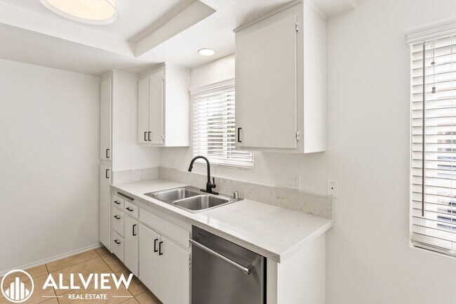 Building Photo - 17972 Baron Cir