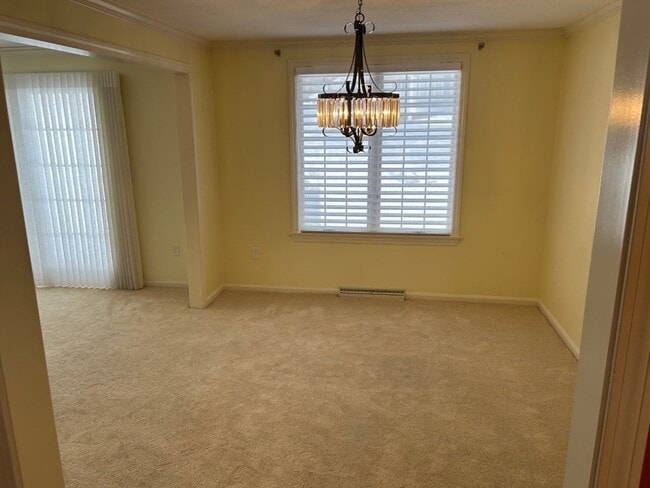 Building Photo - 14 Stony Brook Ln