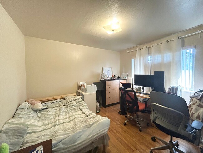 Building Photo - 2665 Virginia St