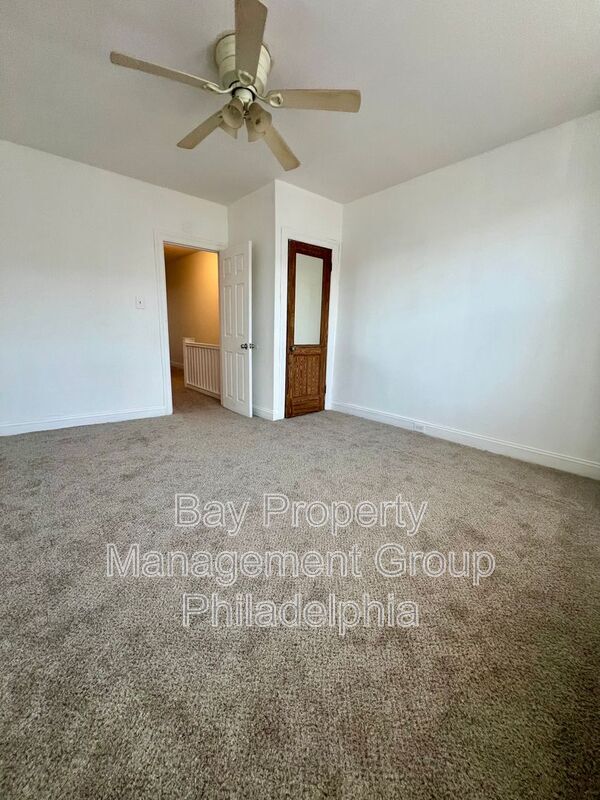 Building Photo - 3253 N Dover St