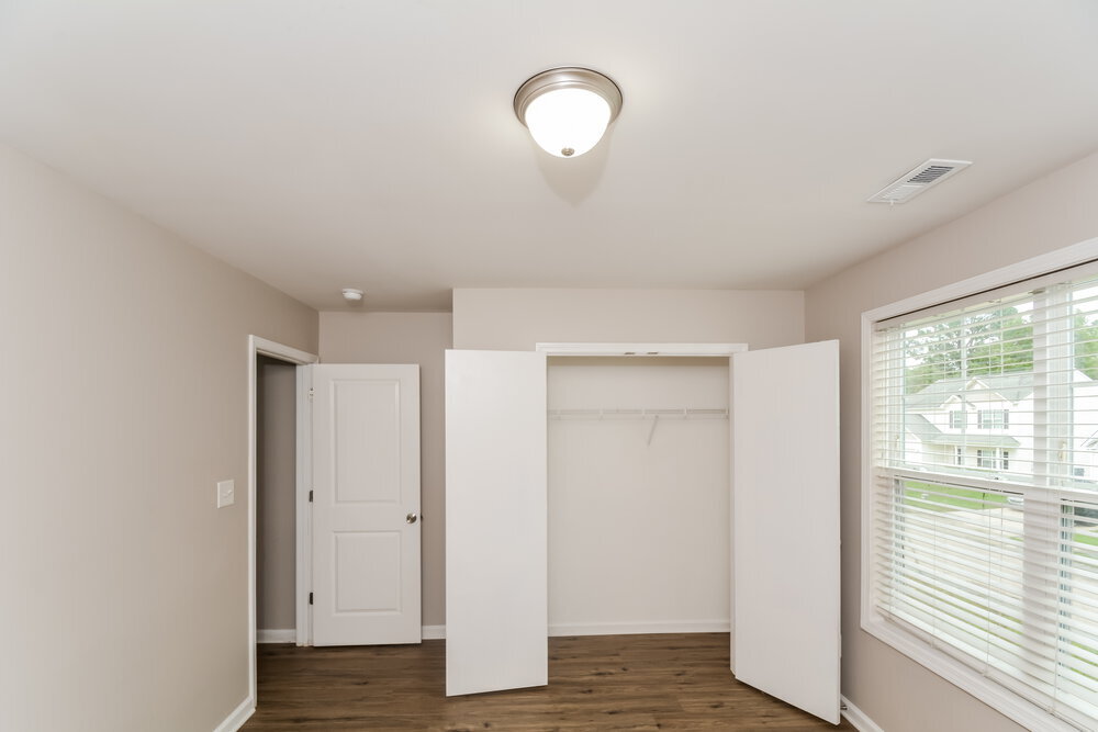 Building Photo - 1218 Braemar Highland Dr