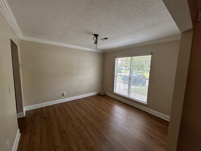 Building Photo - COMING SOON! N Greensboro, 4/2.5 home off of N Church St near Lake Jeanette & I-840