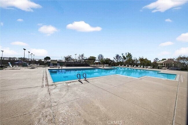 Building Photo - 13602 La Jolla Cir