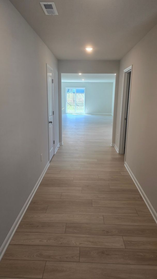 Building Photo - New Home with 5BR/2.5BA, Loft Area, Primar...
