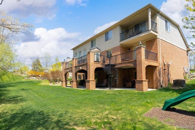 Building Photo - 4906 Stonehenge Dr
