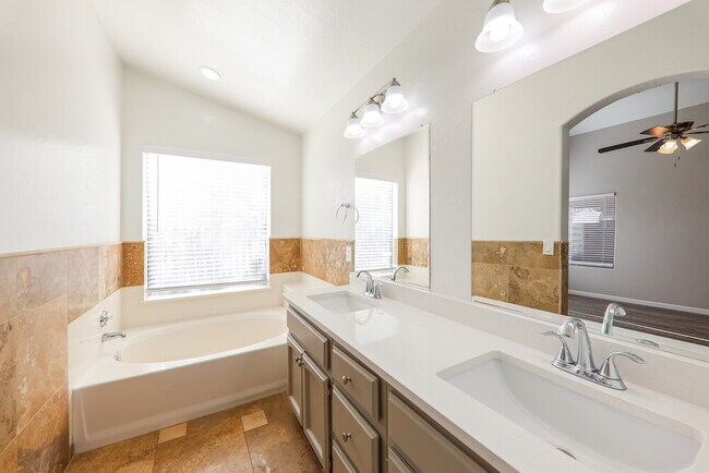 Building Photo - 17429 N 20th St