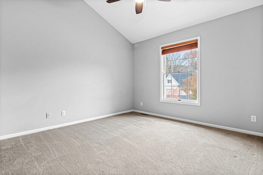 Building Photo - 9039 Brentwood Trl