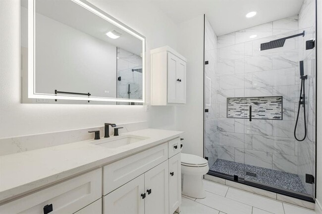 Building Photo - 1213 Grosvener Ct