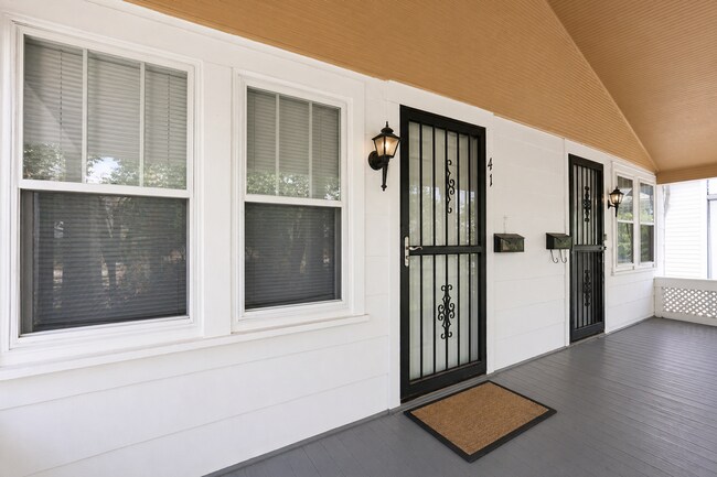 Building Photo - 41-43 N Huron Ave