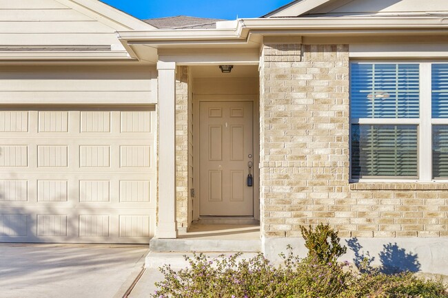 Building Photo - Charming Home with Elegant Granite Counter...