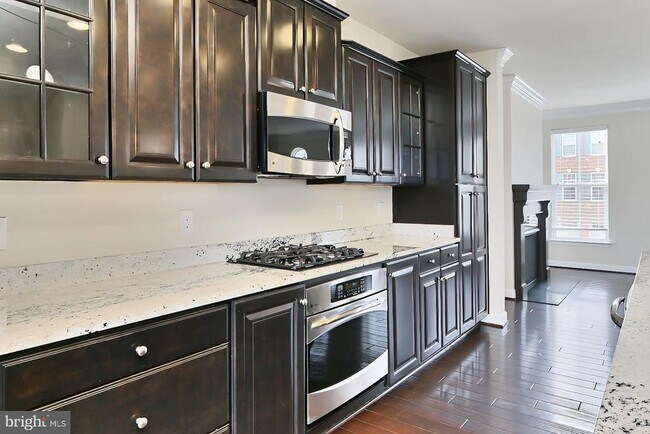 Building Photo - 42626 Beckett Terrace