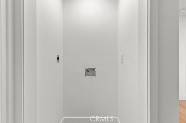 Building Photo - 703 W 80th St