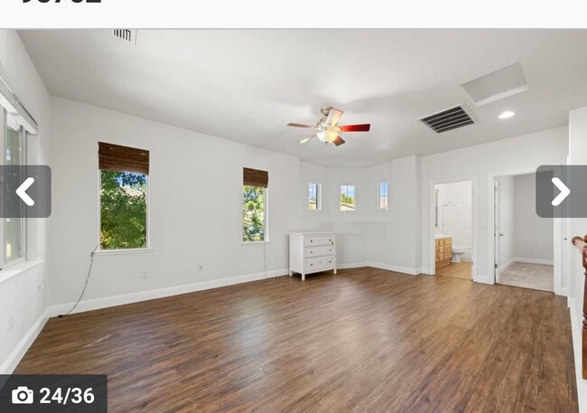 Building Photo - 208 Gamay Pl