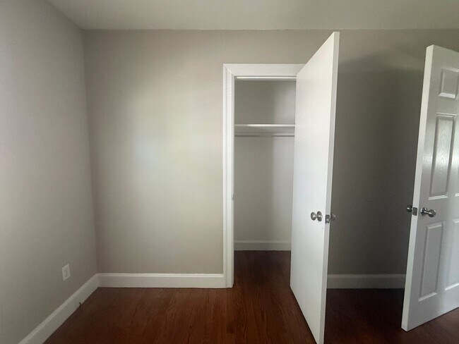 Building Photo - 4-Bedroom Home Walking Distance to Tennessee Tech