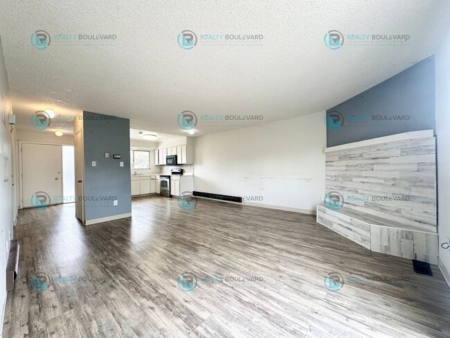 Building Photo - 527 Smithridge Park