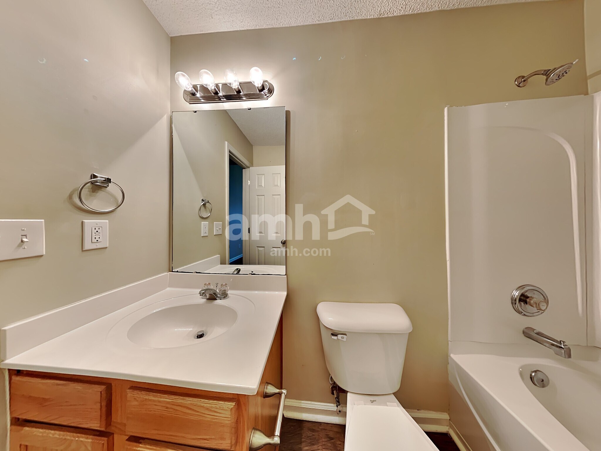 Building Photo - 108 Elbow Cir