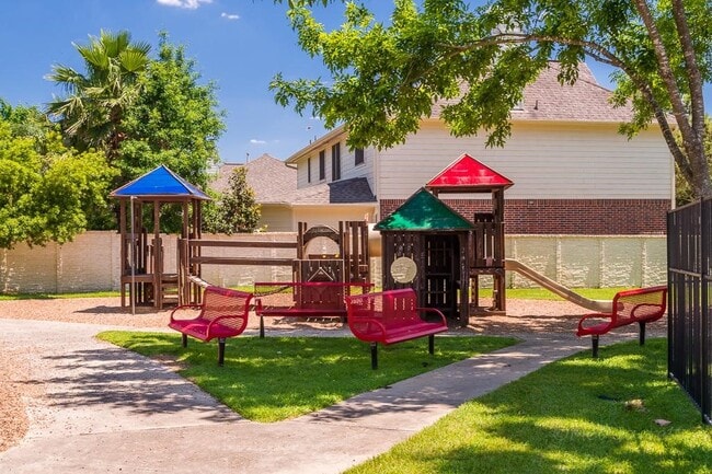 Building Photo - 23915 Elden Hills Ct