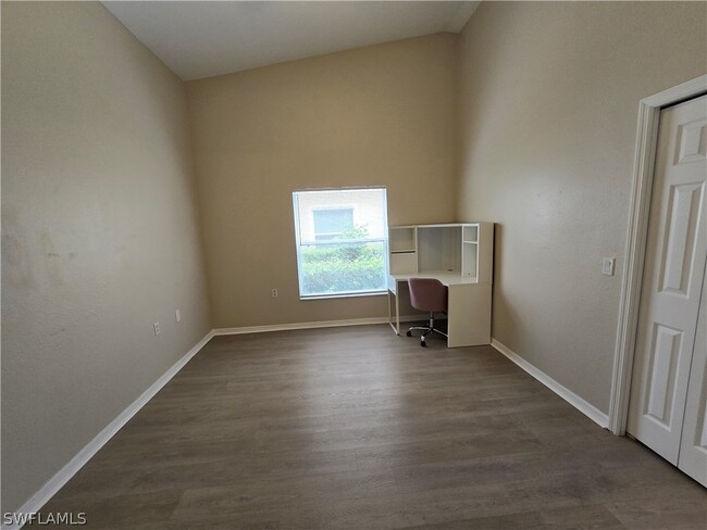 Building Photo - 6160 Mandalay Cir