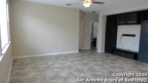Building Photo - 23410 Woodlawn Ridge