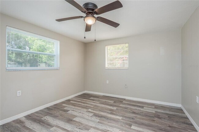 Building Photo - 5646 Festivo Dr