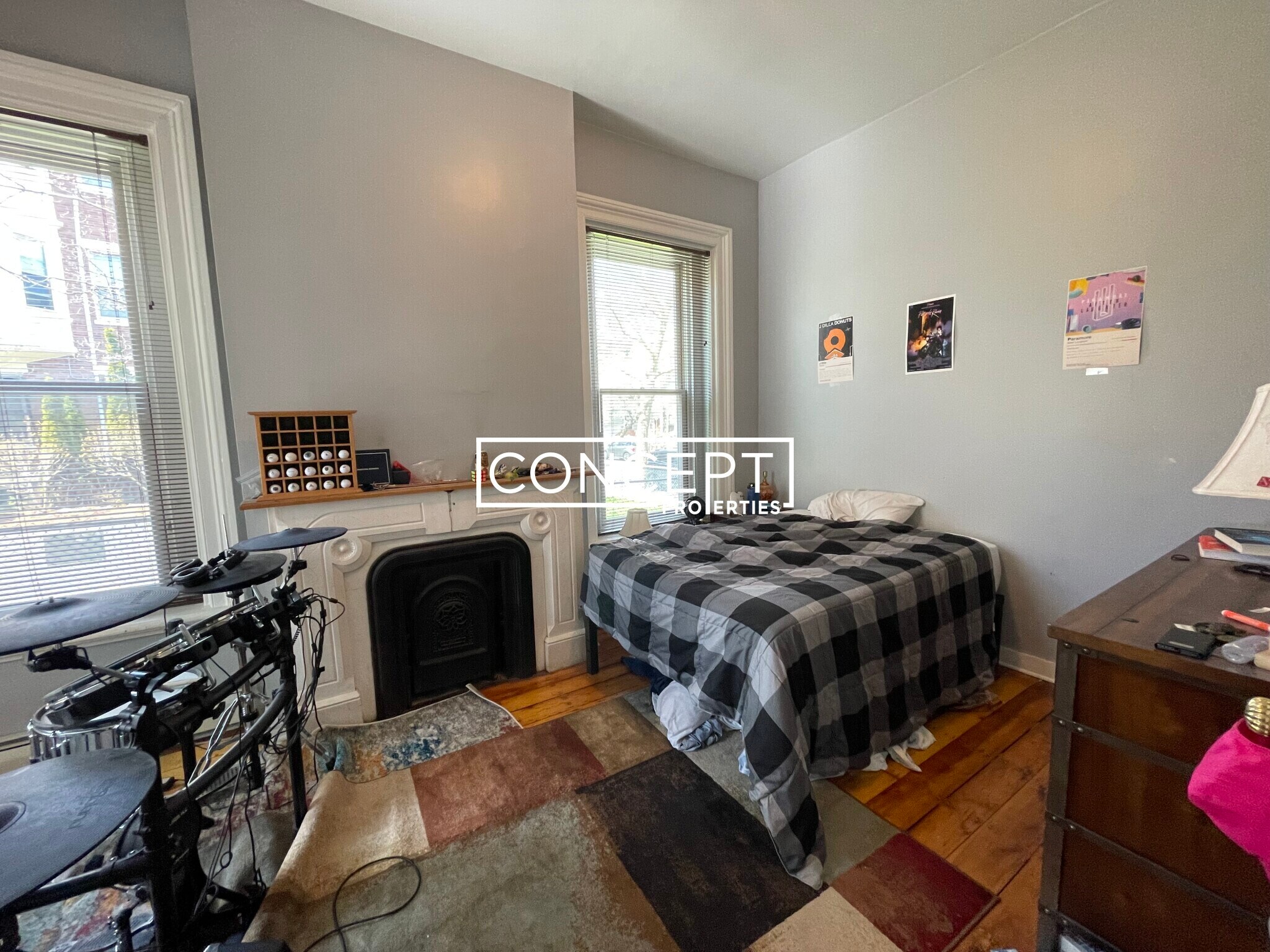 Building Photo - 8 Centre St