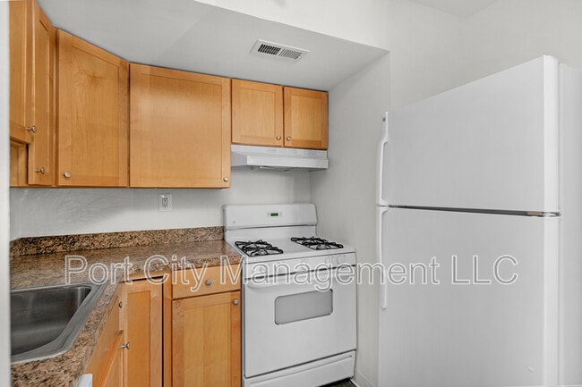Building Photo - 4407 Falls Bridge Dr